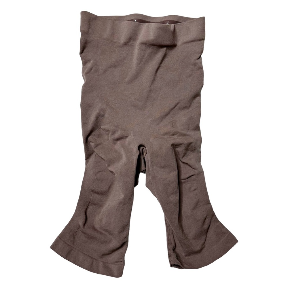 NEW Skims Rare Seamless Sculpt Mid Thigh Shorts in Jasper Women’s Sz L/XL